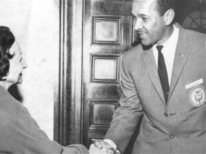 Efraín El Caimán Sánchez: Leyenda que transformó el fútbol Colombiano Efraín El Caimán Sánchez - futbolred.com