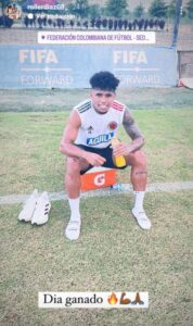 Roger Díaz: El joven Futbolista que Sigue los Pasos de su Hermano Luis Roller Diaz Entrenando en la sede de FCF - pluralidadz.com